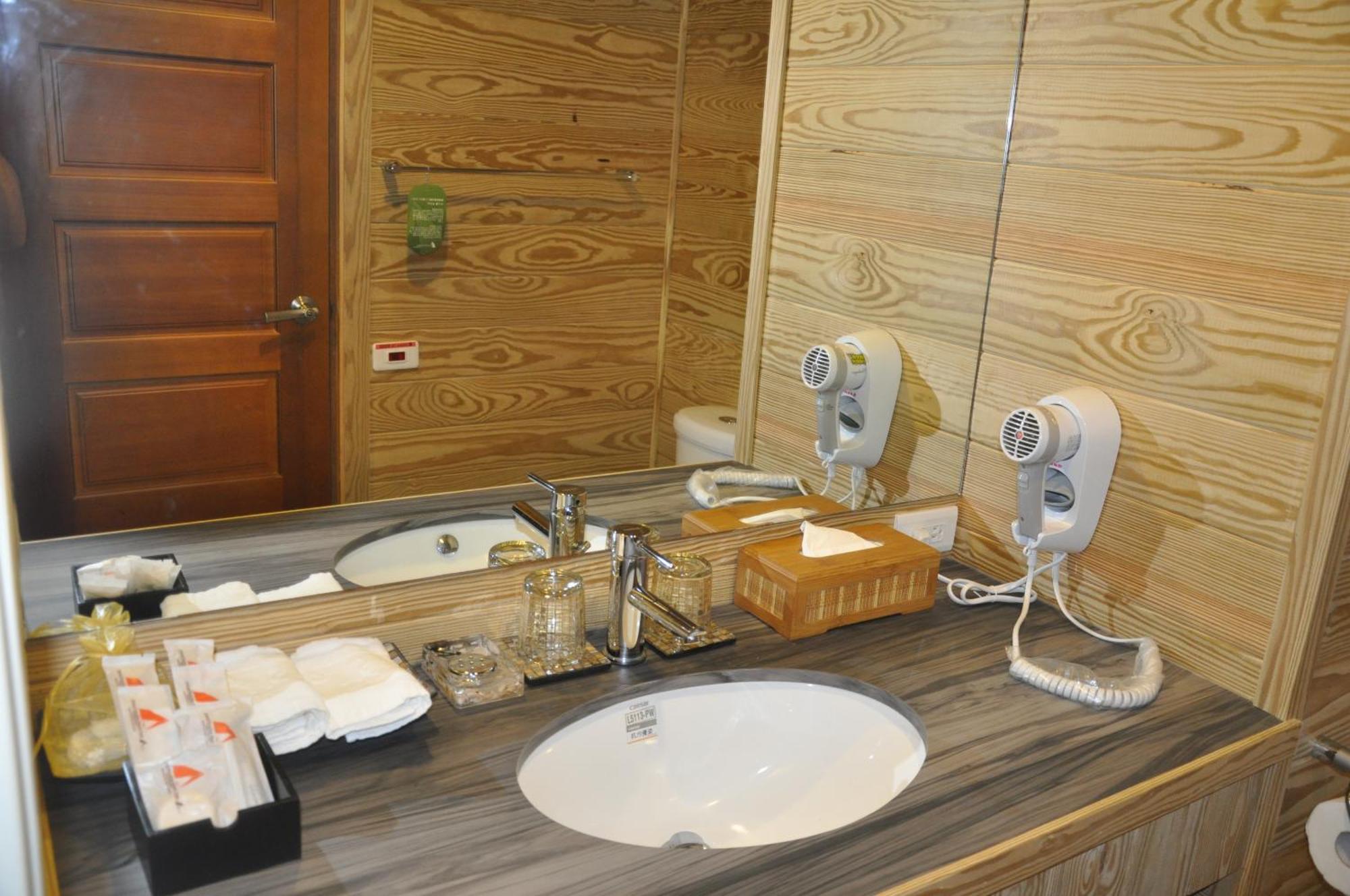 Island Paradise Resort Club Корор Екстериор снимка